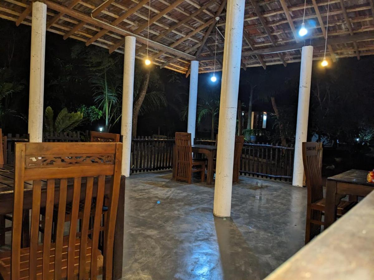 Silent Cabana And Restaurant Marakolliya, Tangalle Eksteriør bilde