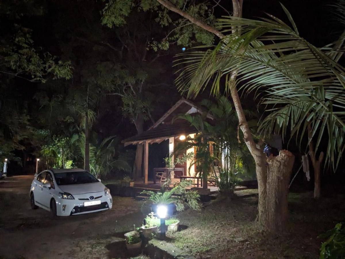 Silent Cabana And Restaurant Marakolliya, Tangalle Eksteriør bilde