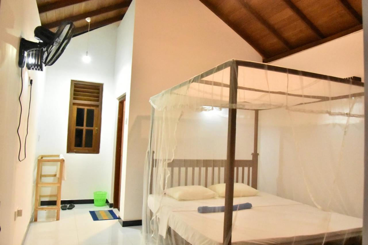 Silent Cabana And Restaurant Marakolliya, Tangalle Eksteriør bilde