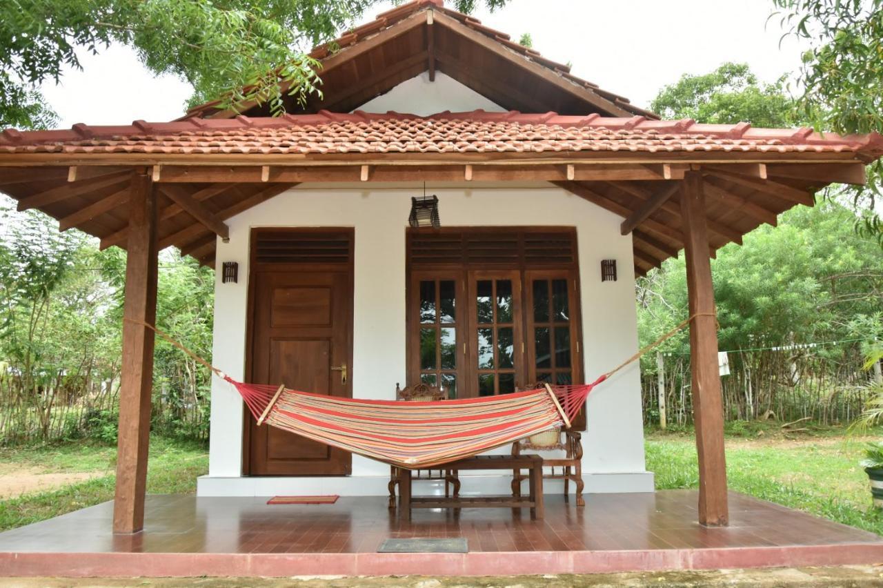 Silent Cabana And Restaurant Marakolliya, Tangalle Eksteriør bilde