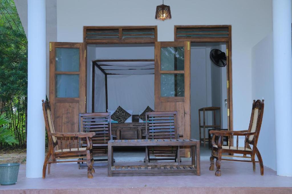 Silent Cabana And Restaurant Marakolliya, Tangalle Eksteriør bilde